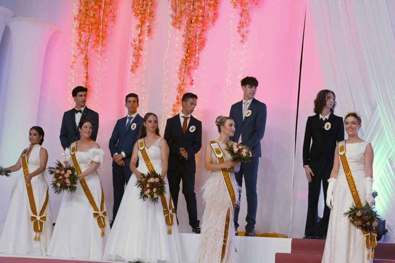 GALERIA de FOTOS d’una PRESENTACIÓ de les FESTES de JULIOL de PEDREGUER molt MUSICAL GALERIA de FOTOS d’una PRESENTACIÓ de les FESTES de JULIOL de PEDREGUER molt MUSICAL